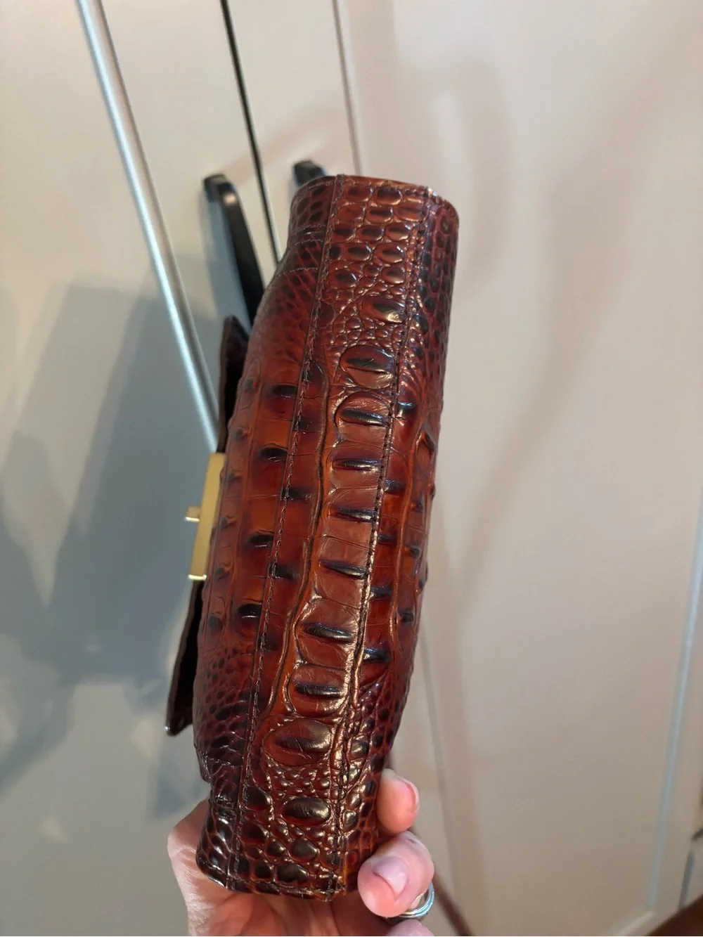 BRAHMIN Melbourne Manhattan Pecan Croc Embossed Leather Turnlock Crossbody Bag